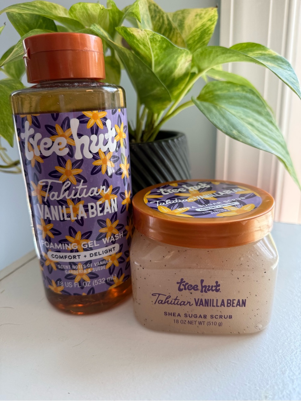 Tree Hut Tahitian Vanilla Bean Foaming Gel Wash & Shea Sugar Scrub - Vanilla